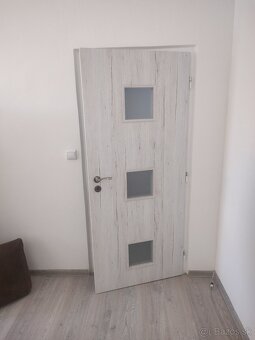 Dvere interierové + kovanie + zámok - ročné - 4
