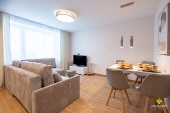 Unikátny 3-izbový byt na Starom sídlisku - 4