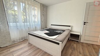 Najlepšia lokalita v meste.Dvojizbový byt po kompletnej reko - 4