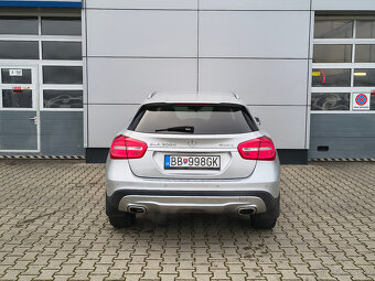 Mercedes-Benz GLA 200d 4-Matic - 4