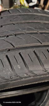 225/40R18 - 4