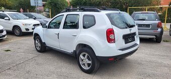 Dacia Duster 1.6i benzin 4x4 MT/6 - 4