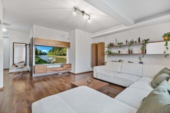 KOMPLETNE ZARIADENÝ 2-IZB. BYT, PARK.MIESTO, ROVINKA - KVETN - 4