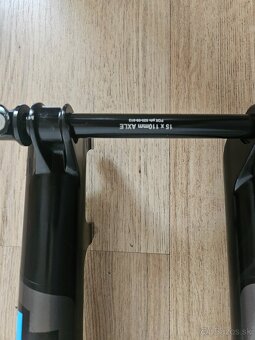 predam vymenim FOX 34 rythm inzerat platny - 4