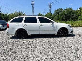 Škoda Octavia Combi 2.0 TDI CR DPF RS DSG - 4