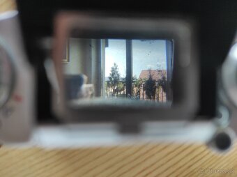 Starý fotoaparát EXA Ia - 4