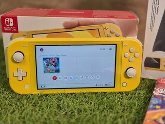Nintendo Switch Lite žlté, púzdro a hra Super Hero Girl - 4