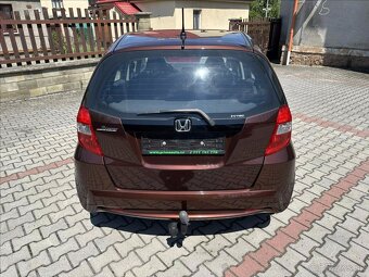 Honda Jazz 1.2 66kW 2012 122461km 1.majitel TAŽNÉ - 4