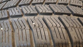 Predám 4ks jazdené zimné 185/60r15-88T Barum - 4