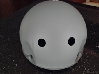 HRNCE PREDNYCH SVETIEL SKODA 110R - 4