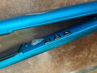 Žehlička na vlasy / hair straightener - 4