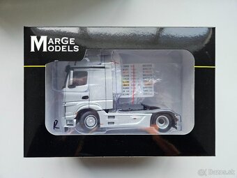 Model Mercedes-Benz Actros 1:32 - 4