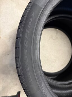 Pirelli P Zero 265/40 R21, 295/35 R21 Letne - 4