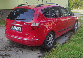 Hyundai i30 kombi, 1.6 crdi, rok 2010 - 4