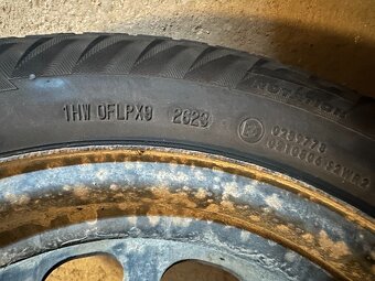 195/65 R15 na plechových diskoch - 4