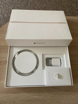 Predám tento Ipad pro 12.9" - 4