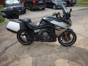 CF Moto 650 GT - 4