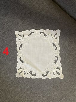 Darujem vzorovane obrusy rôznych veľkostí a motívov - 4