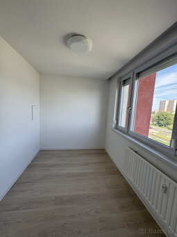 REZERVOVANÝ Krásny novozrekonštruovaný 2 izbový byt v skvele - 4