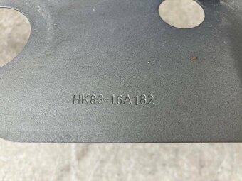 JAGUAR F-PACE 16- PRAVÝ PREDNÝ BLATNÍK - 4