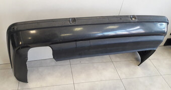 BMW 7 E32 Zadný nárazník - 4