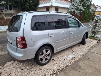 Volkswagw Touran - 4