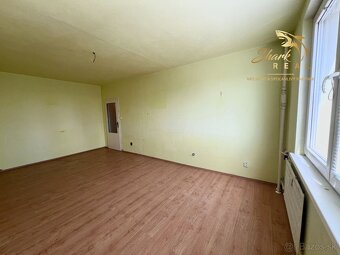 Veľký 3 izbový byt s balkónom predaj / Levice - 4