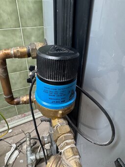 Predám kombinovaný bojler 200L - 4