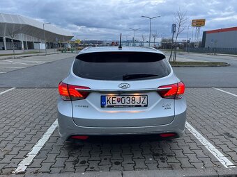 Hyundai i40 CW 1.7 CRDi 100kw A/T - 4