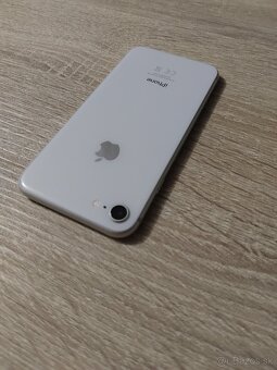 iPhone 8 / 64GB White NOVÁ Batéria Pekný stav - 4
