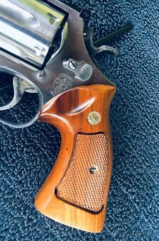 Revolver Smith&Wesson .44 Magnum - 4