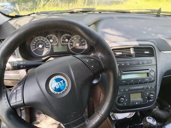 Fiat Grande Punto 1.3 jtd - 4