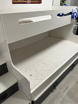 Masívna poschodová posteľ - 4