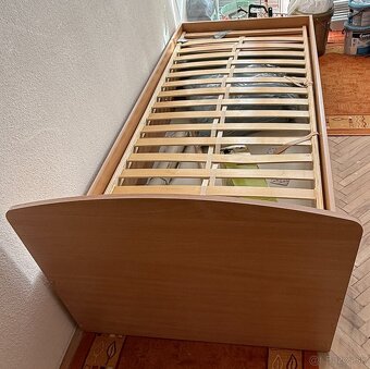 predam 2 identicke postele - 4