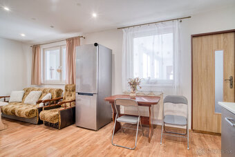 Na predaj 4-izbový rodinný dom v obci Zeleneč - 4