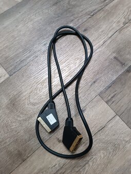 LG 42PQ1000 – 42” televízor so stojanom a ovládačom - 4