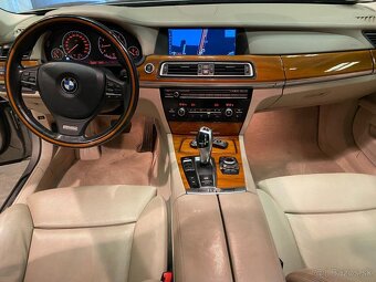 BMW 7 Series 750i TOP- Benzín - Automatické - 407 hp - - 4