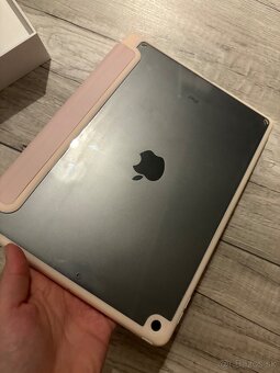 iPad 9th generation 64GB - nový - 4