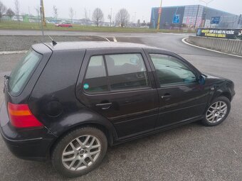 vw golf 1.6 16V 2001 rok výroby 77kw NOVÉ STK - 4