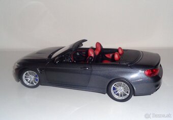 1:18 BMW M4 - 4