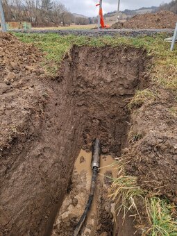 Pretlaky,vrty pod cestou, krtkovanie - 4