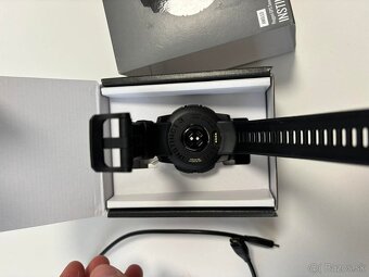 Predám Garmin Instinct 3 45mm AMOLED - 4