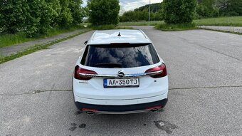 Opel Insignia ST 2.0 CDTI Country Tourer 4x4 AT6 - 4