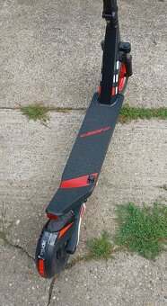 elektro kolobezka APRILIA ESR2 - 4