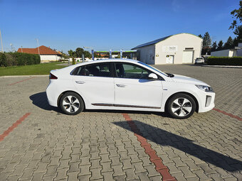 Predám Hyundai Ioniq Electric v plnej výbave - 4