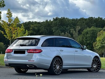 Mercedes E trieda T 300 de A/T Plug-in Hybrid 308PS 2020 TOP - 4