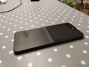 Samsung Zflip 6 - 4