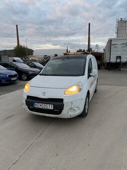 Peugeot Partner 1.6 HDi doprovodné vozidlo - 4