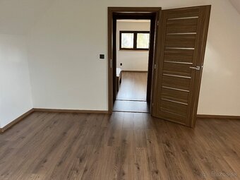 Predaj domu v obci Valaská. - 4