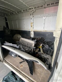 Peugeot Boxer dodávka - 4